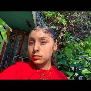 Meet your Posher, Ayla